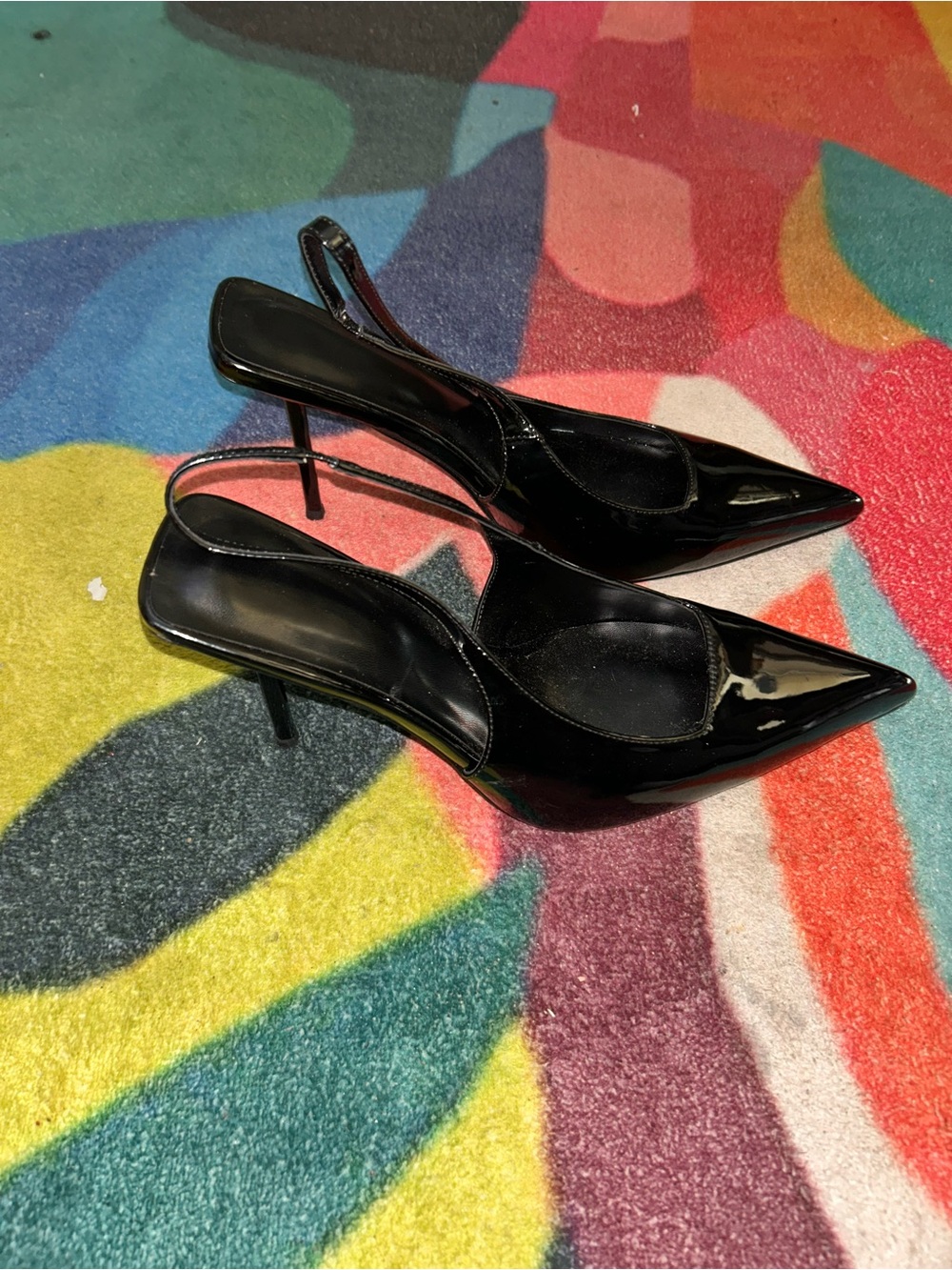 Women's Black Patent Slingback Pointed-Toe Pump - Picture 5 of 5